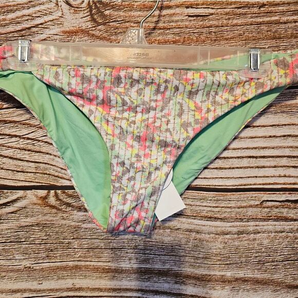 Becca Reversible bikini Bottoms multicolored/lime green large NWT - Picture 1 of 7